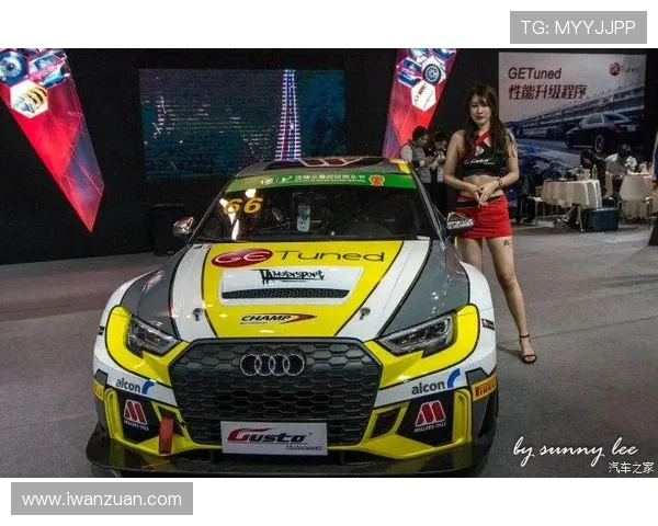 [赛车]中国汽车文化风尚秀博览会苏州开幕.